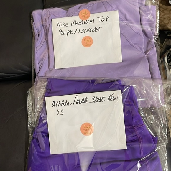 Nike Purple/lavender short Sleeve Top, nylon material NWOT TAG PULL - Picture 11 of 11